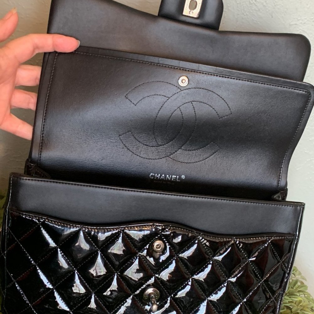 Chanel Classic Quilted Double Flap Black Patent Leather Jumbo Bag - Picture 9 of 17